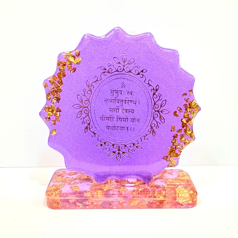 Gayatri Mantra Sparkle Resin Stand