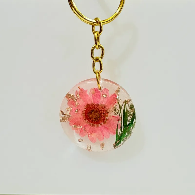 Botanical Bloom Resin Keychain with Real Pink Daisy